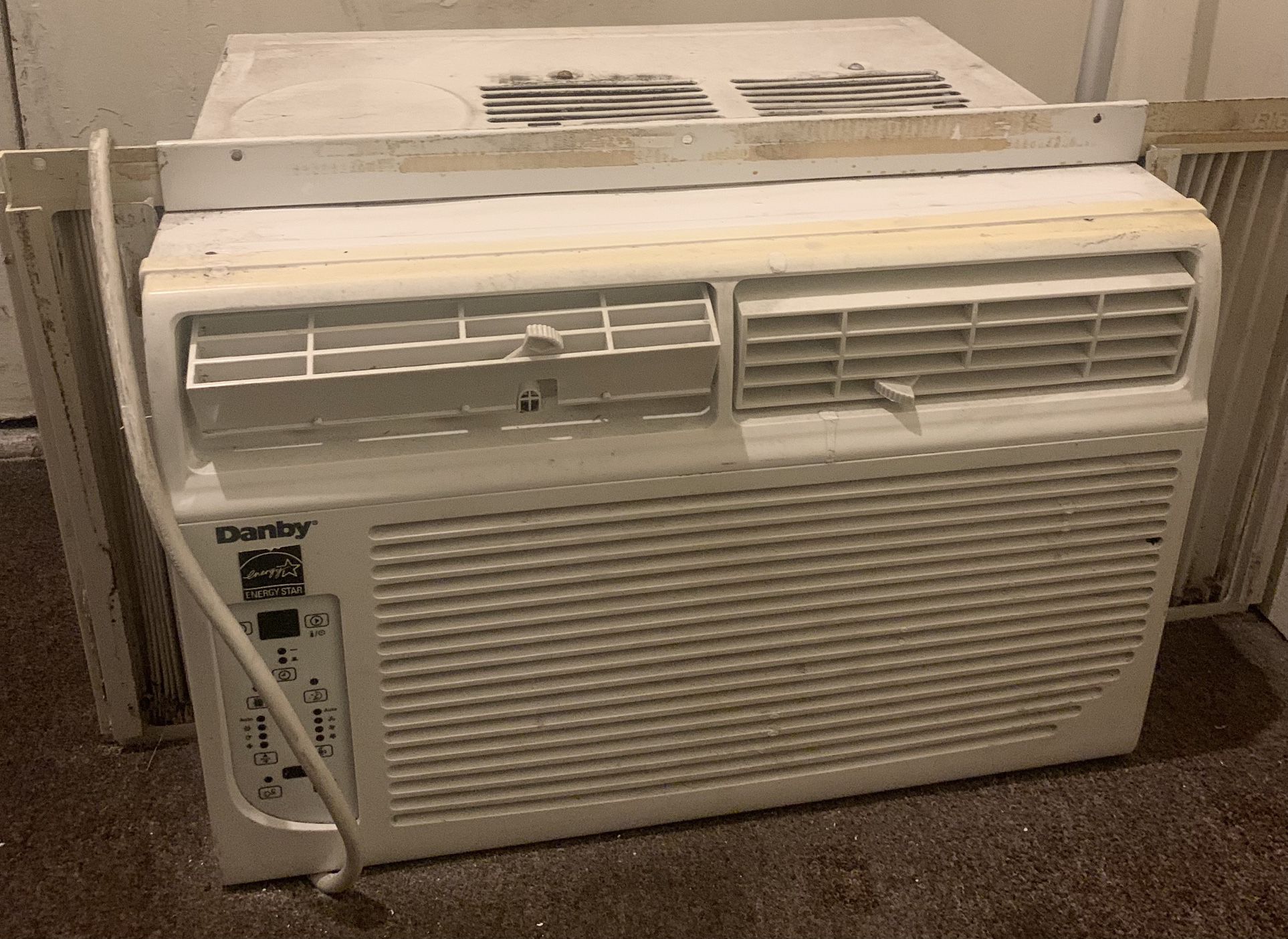 DANBY AIR CONDITIONER 