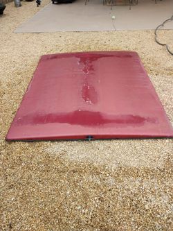 Tonneau cover fiberglass for first gen Tacoma, or a Ranger