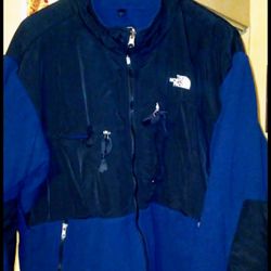 Mens North Face Denali Thick Fleece winter Jacket Blue or Grey size XXL $250 each, other North Face Jackets available, Sizes S-XL. Cash & Pick Up only