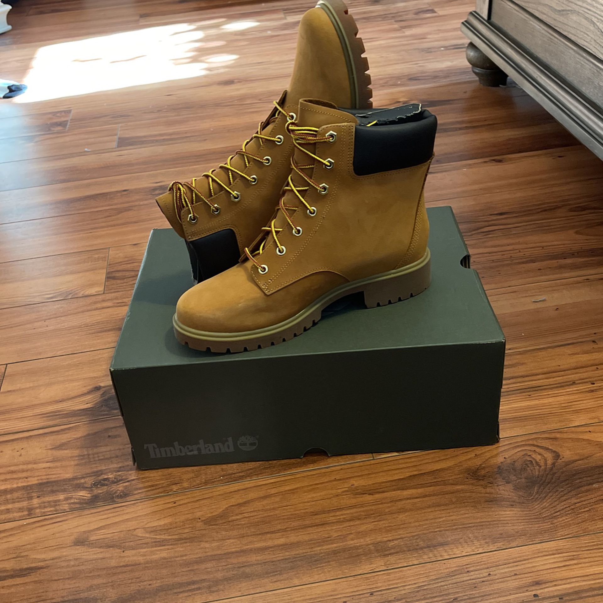 Timberland Women’s Boot Size 8