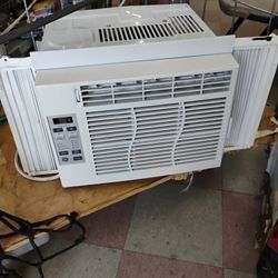 $6,050 BTU GE air conditioner
