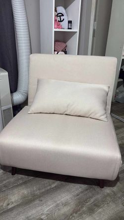 Convertible 3-in-1 Chair — Chair • Chaise • Bed (W 40”)