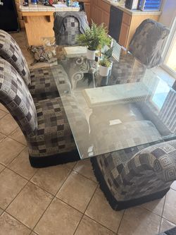 Glass table With Ram Head Pedestals