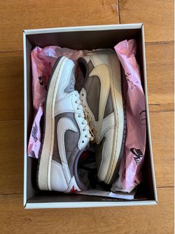 Travis Scott Reverse Mocha Jordan 1’s