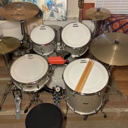 Pearl Forum Series Drum Set + Cymbals + Extras