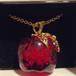 AVON Jewlery Vintage Apple Neclace 'N Ear Rings