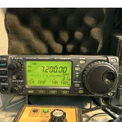Ham Radio Icom  706 