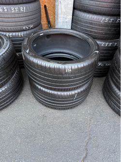 285/35R21 Pirelli Tires