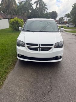 Dodge caravan 2018
