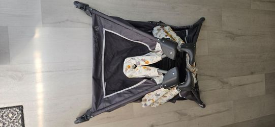 Baby pack and play