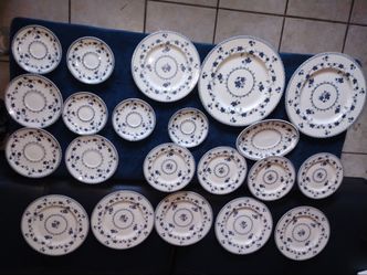 Royal Doulton excellent condition rice style