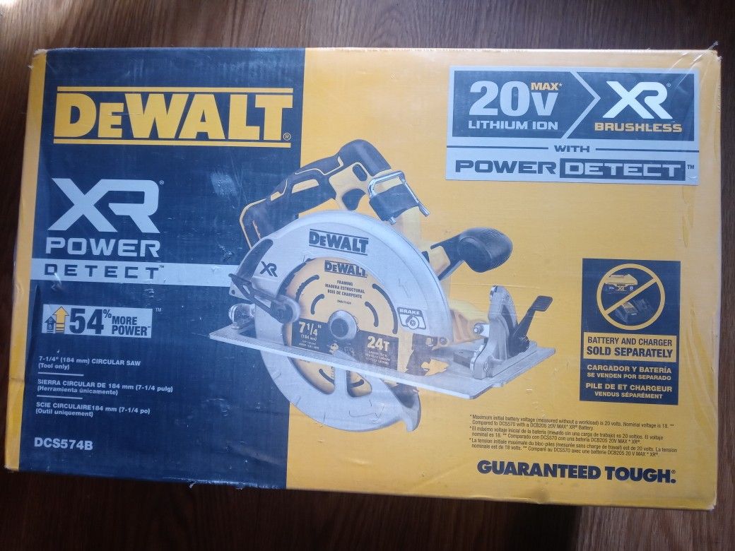 DeWalt XR Power  Detect 7- 1/4 In Cordless Circular Saw