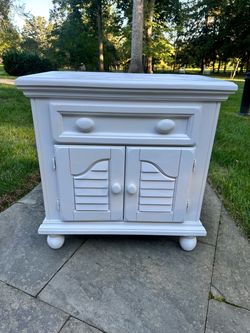 White Painted Wood Nightstand with Shutter Doors