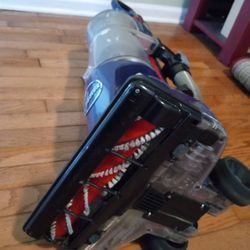 Hoover Vacuum (Great Condition)