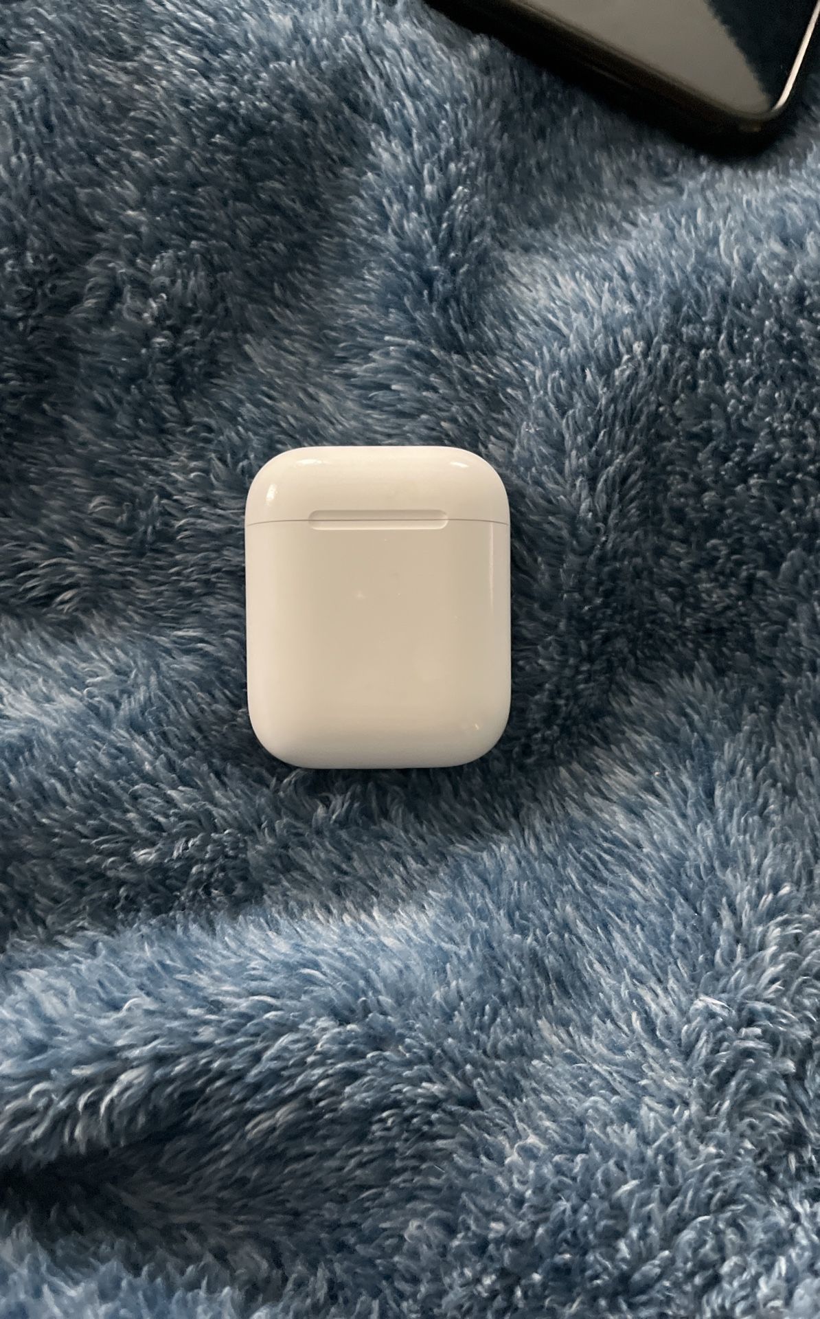 airpod case (2nd gen) (no airpods)