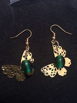 Butterfly with green beads in gold tone