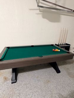 Pool table