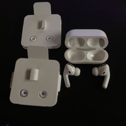 Airpods Pro 1st Gen Brand New Earpieces