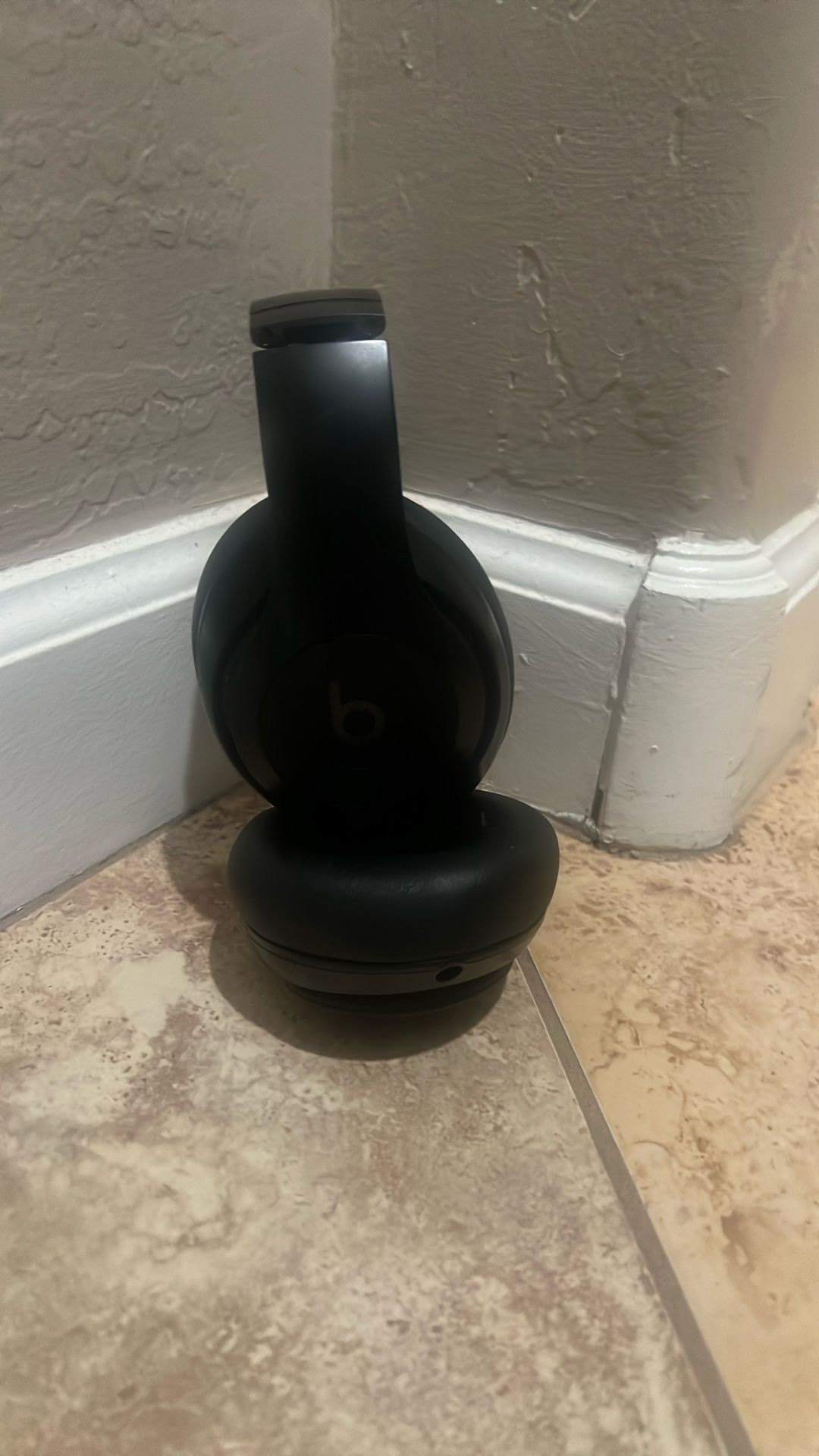 Black Beats Studio Pro 3