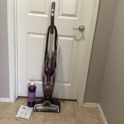 Bissell Crosswave Hard Floor Cleaner With An Unopened Bottle Of Specialized Floor Cleaner.  ( Runs Perfectly)