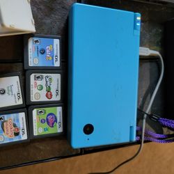 Lite Blue DSI With 11 Games And Charger