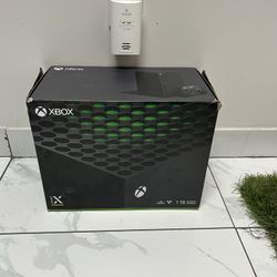 Xbox Series X Bundle With Two Controllers