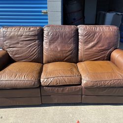 Leather Sofas 