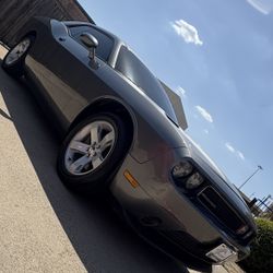 2012 Dodge challenger 