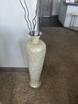 Decorative vase