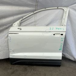 2022 Volkswagen Taos Left Front Door Shell