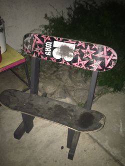 RECYCLED SKATEBOARD CHAIR