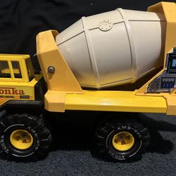$150, trade or best offer…Vintage TONKA XMB-975 Cement Mixer Metal Truck