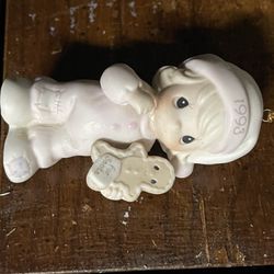 Precious Moments Figurine 