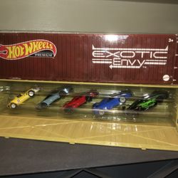 Hot Wheels Premium Exotic Envy Set