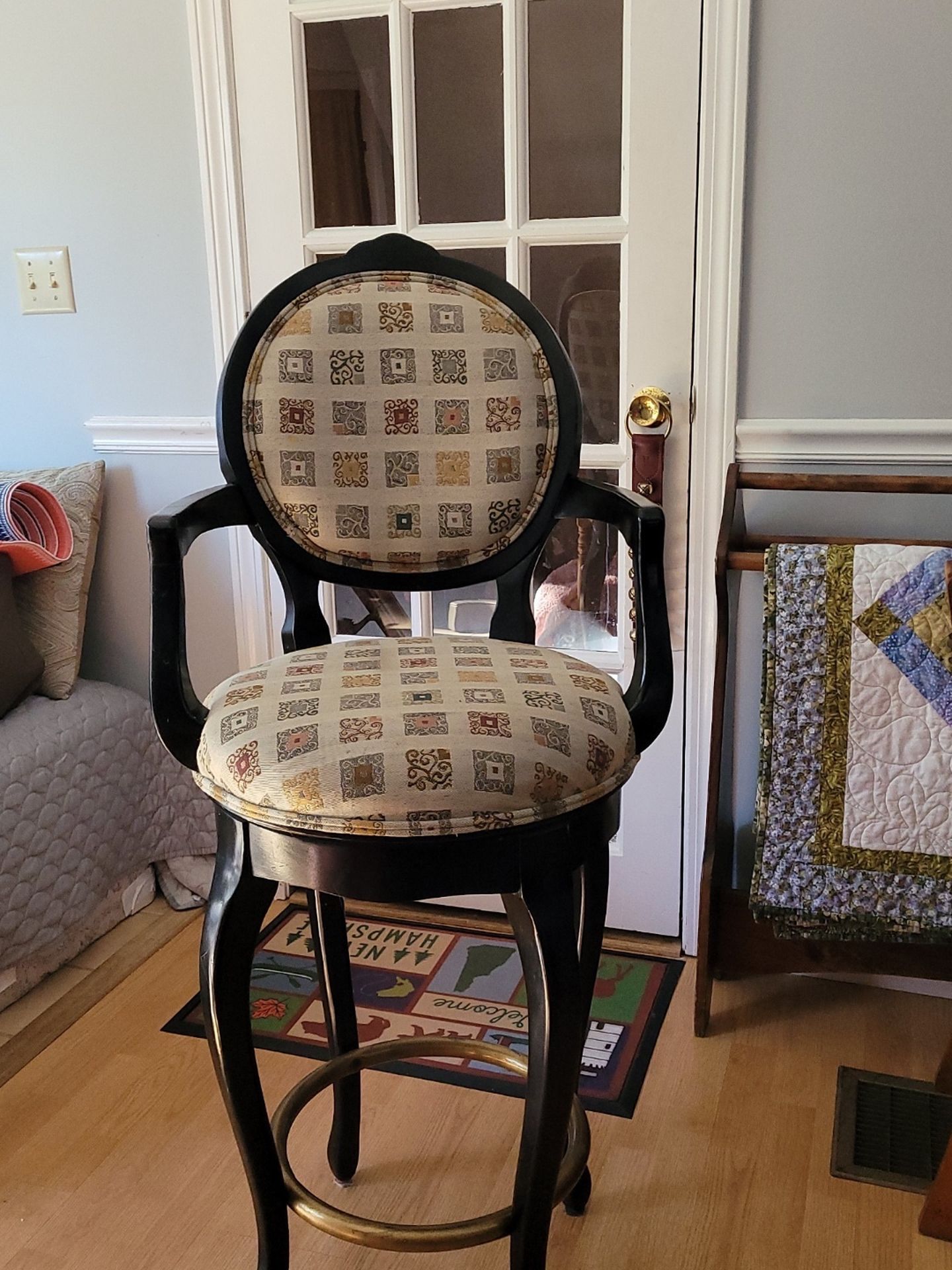 4 Matching Stools