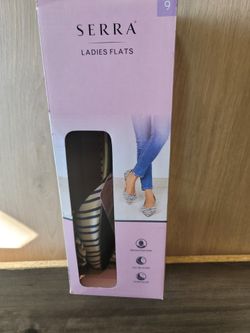 Sierra Brand Ladies Flats Size 9
