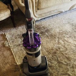 Dyson Vacuum 