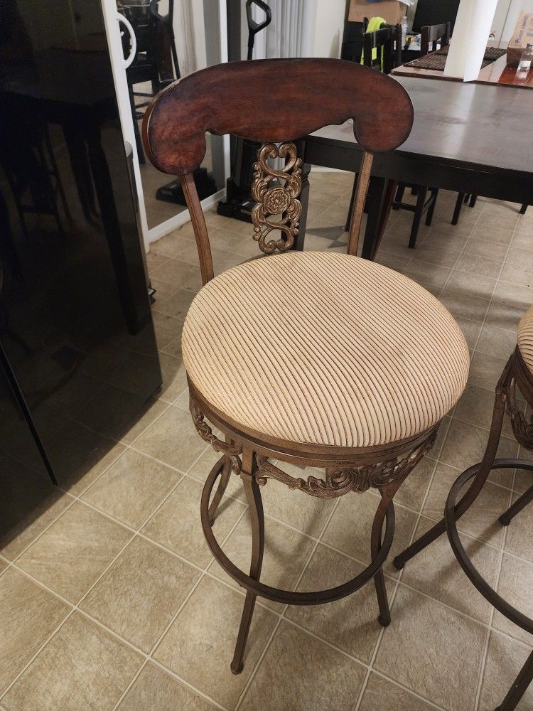 Swivel Bar Stools 34"