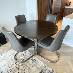Fantastic Wooden Dining Table For Sale! 
