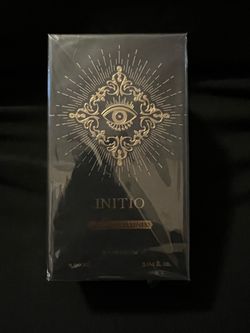 New Initio Oud for Greatness Eau de Parfum is a 90ml (3.04 fl. oz.) fragrance. The item is in its original sealed plastic wrap and includes a purchase
