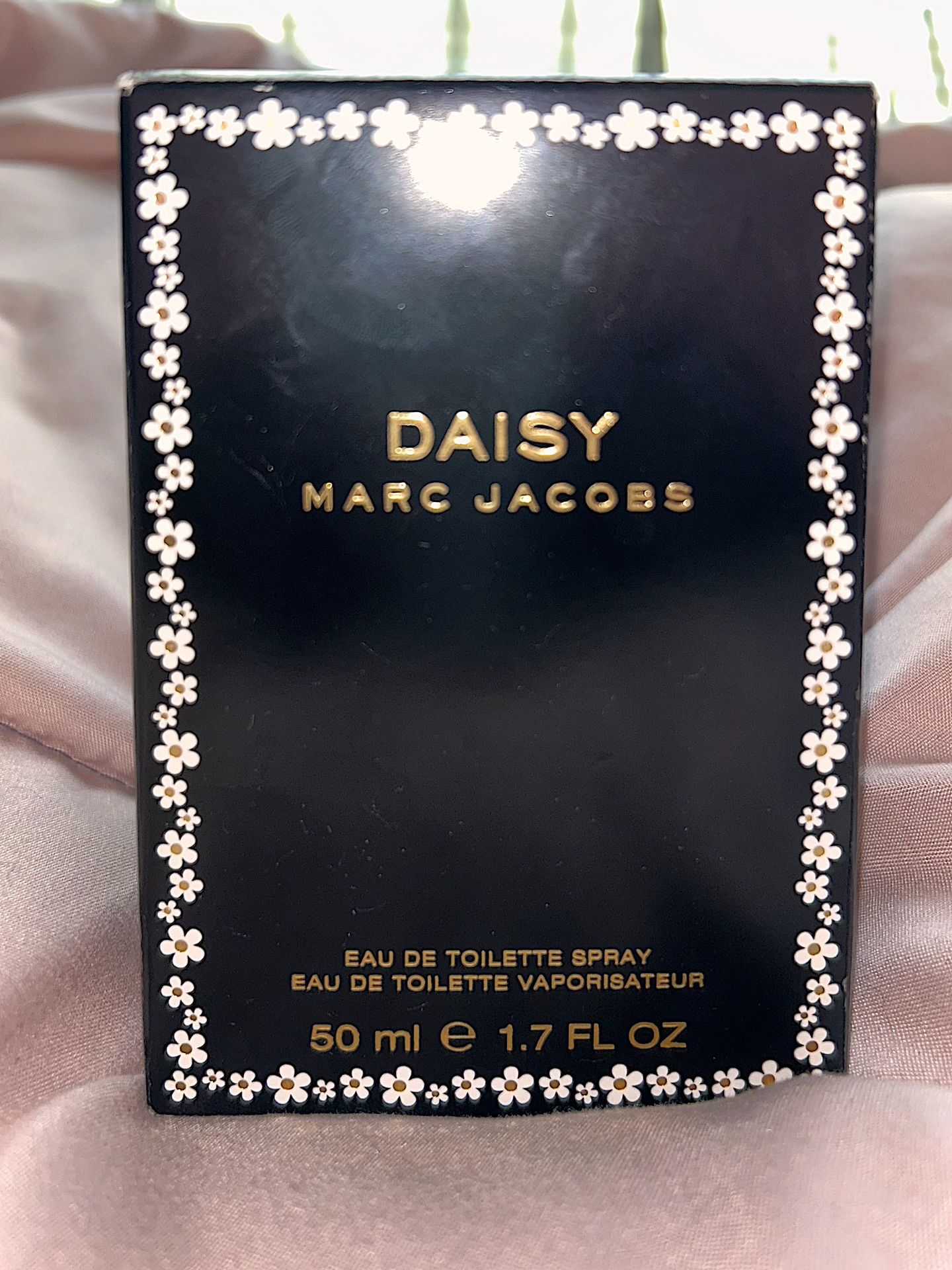 Marc Jacobs Daisy Perfume 