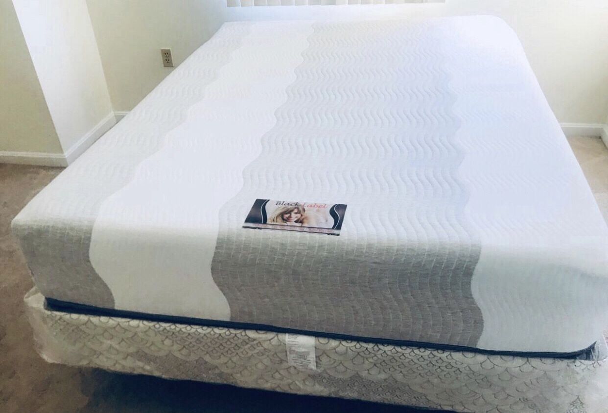 MATTRESS+BOX Queen size Memory Foam gel Tempurpedic 12”thick Comfortable+Quality Brand New Delivery Available We Finance