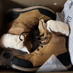 UGG ADIRONDACK BOOT III CHESTNUT Women’s Size 8.5 New In Box $250.00 Retail Price 