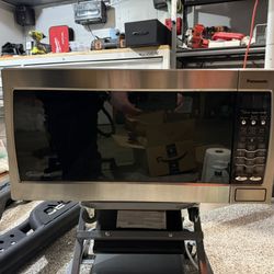 Panasonic NN-SN778S Microwave 