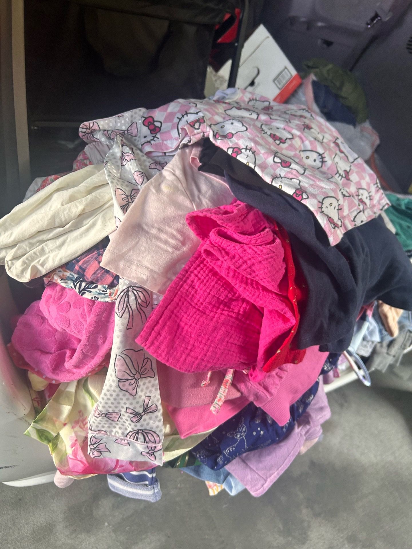 Ropa de niña. NUEVA y SEMINUEVA 2/5