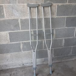 Crutches 