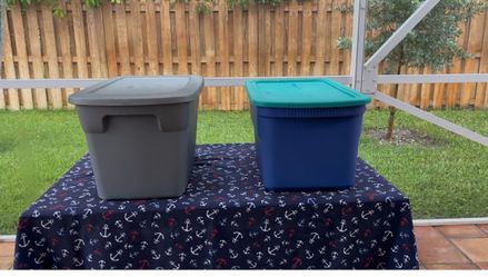 Set of 2 Large Sterilite Plastic Box whit Lids