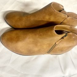 Kids boots 