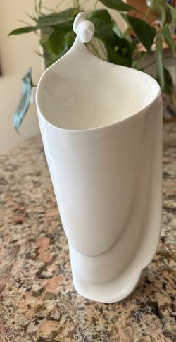 Vintage 1981 Sam Butcher Corinthian Collection Jonathan David Very Rare Enesco Figurine fine white porcelain