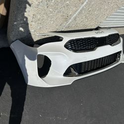 2019 2022 Kia Stinger Bumper With Grilles And Radiator Support